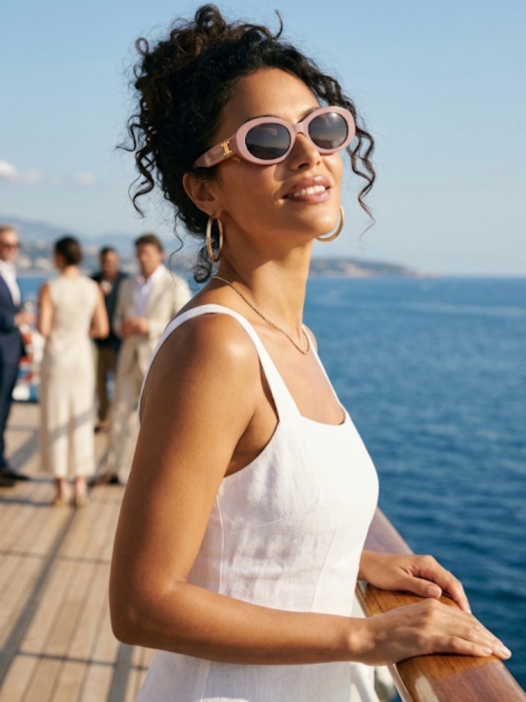 Cline Triomphe 55mm Oval Sunglasses In Smoky Pink